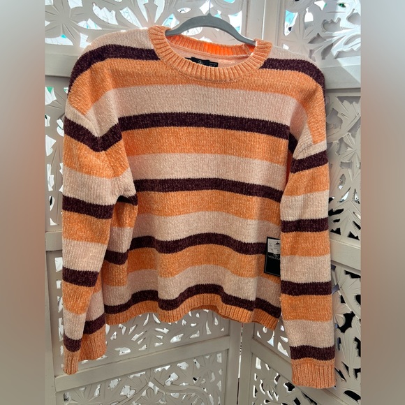 NWT Volcom bubble tea sweater , color melon. Peach, maroon and pink. - Picture 5 of 7